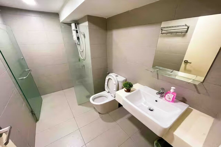 Bathroom 8
