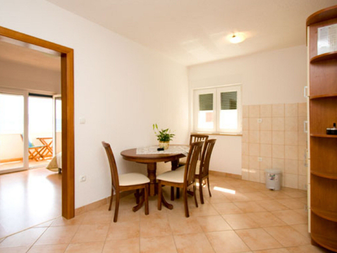 Others 5, Sea-view Retreat in Celina, Omiš