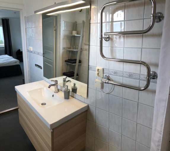 Bathroom 3, Hotell Apladalen i Varnamo, Värnamo