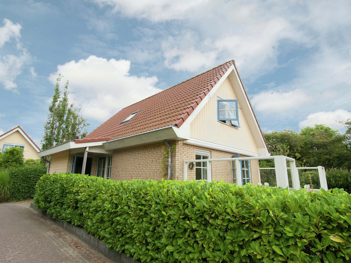 Exterior & Views, Holiday Home in Schoorl with Fenced, Bergen