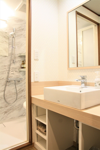 Bathroom 3, Miyahama Grand Hotel, Hatsukaichi