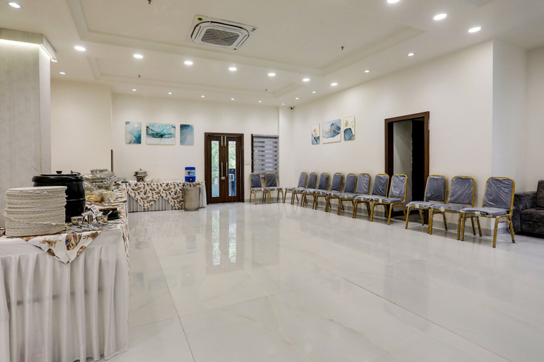 Food & Drinks 5, FabHotel Prime Panchwati Regency - MP Nagar, Bhopal