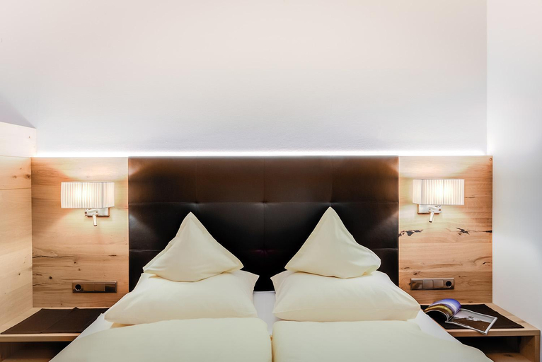 Others 3, Residence Krone, Bolzano