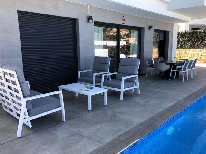 Others 4, Scenic Villa With Heated Pool, Alicante