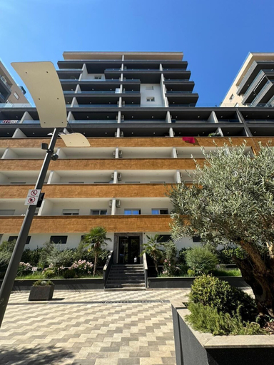 Exterior & Views 2, Couple Studio Angela