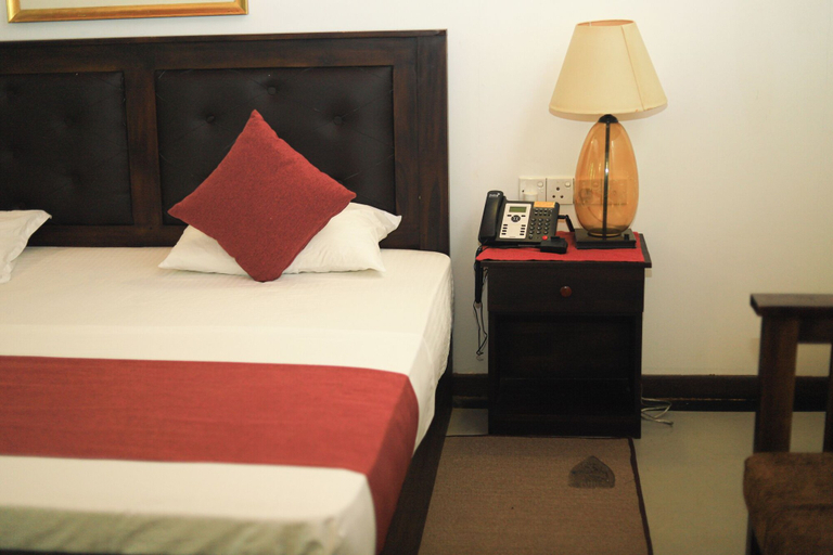 Bedroom 2, Hotel Ro Kalawewa, Galenbindunuwewa