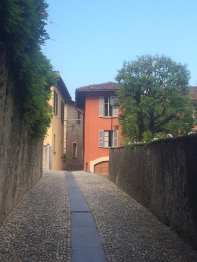 Others 3, Charming Apartment in Menaggio Old Town, Como