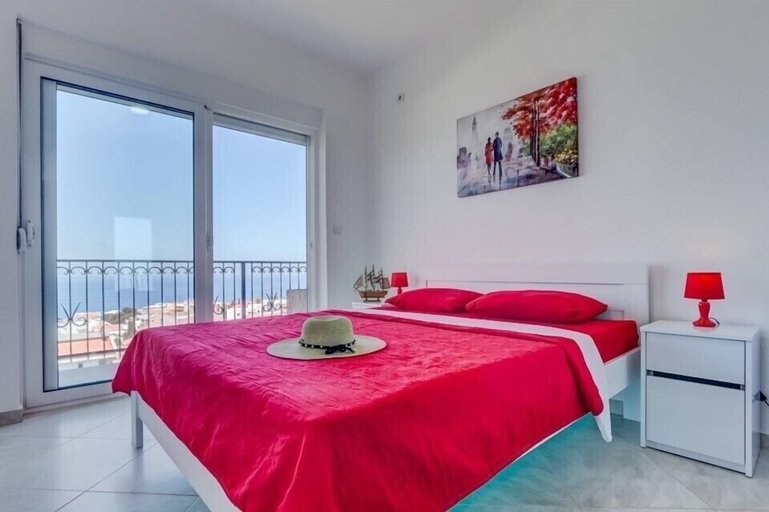 Bedroom 2, MarBok Apartments with SeaView