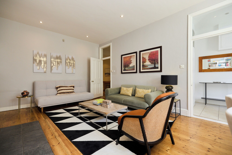 Others 5, The West Kensington Hideout - Cozy 2bdr Flat With Garden, London