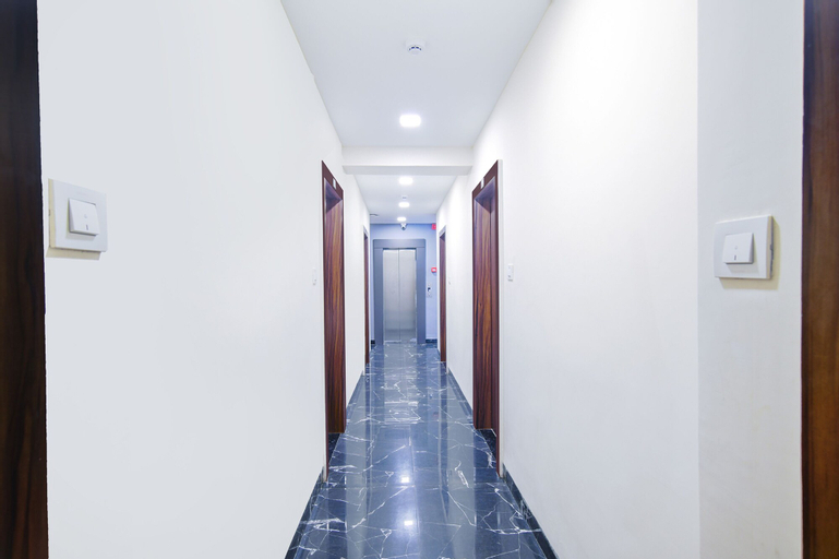 FabHotel J Palace, Indore