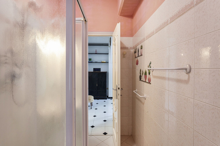Room 4, La Casa di Pento in Genova, Genova