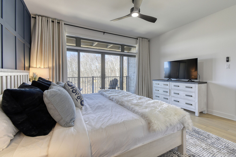 Bedroom 3, 201 Verbier Building 14 - The Lookout, Les Laurentides