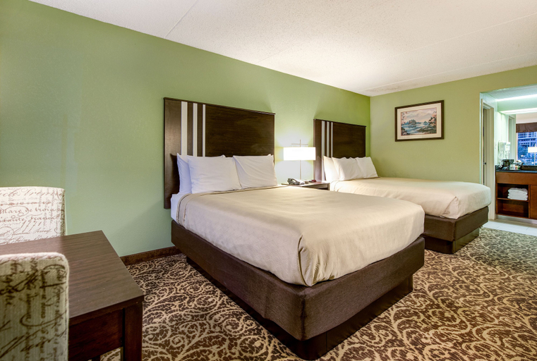 Bedroom 4, Glenstone Lodge, Sevier