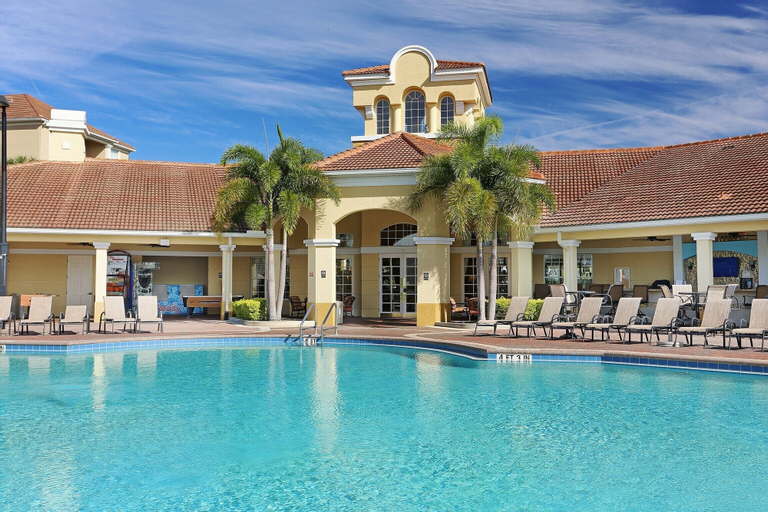 Exterior & Views 2, Tropical Lakeview Condo w. Vegas Game Room - 1014, Orange