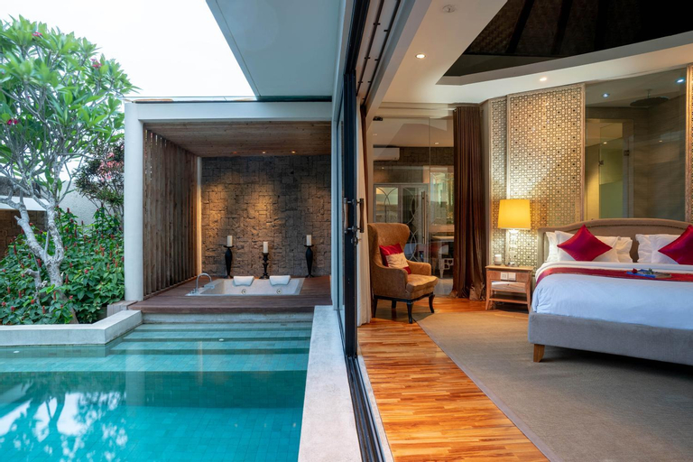 Swimming Pool 26