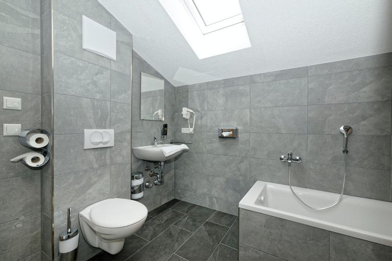Bathroom 4