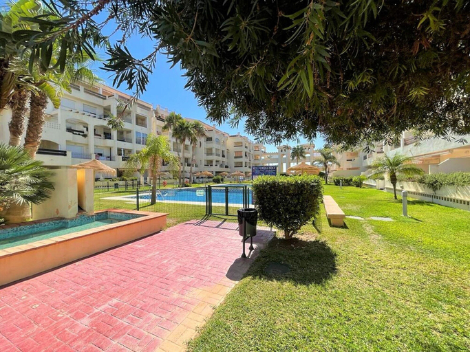Others 5, Beachside Apartment in Roquetas de Mar, Almería