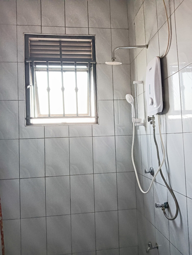 Bathroom 2, Sawe Homes 4&5, Kampala