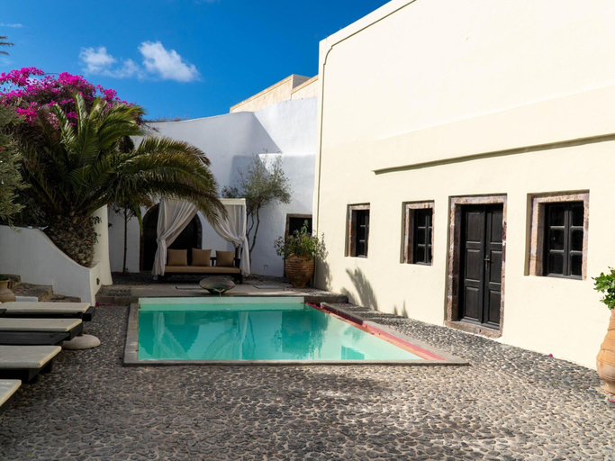 Sport & Beauty 4, Villa in Santorini with Stunning Outdoor Kitchen, South Aegean