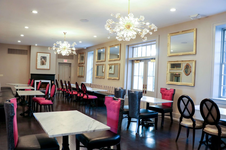 Food & Drinks 5, St. James Hotel Selma, Dallas