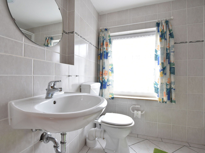 Bathroom 3, Ferienhaus mit eigener Terrasse in Russow, Rostock