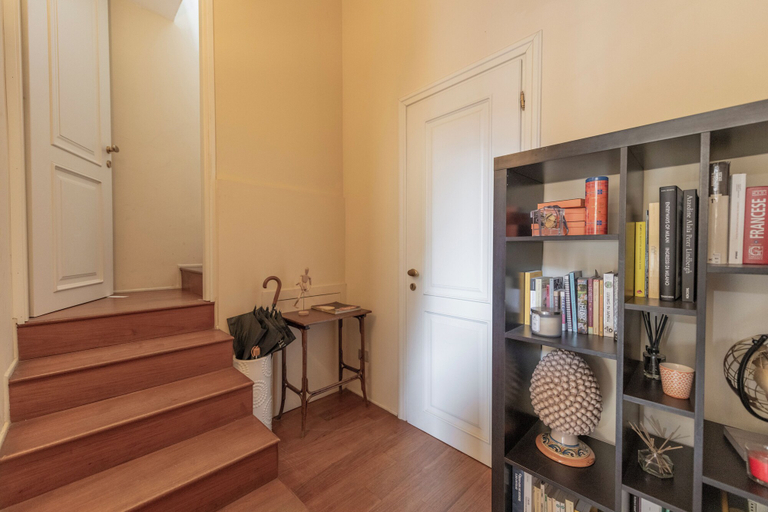 Others 5, BnButler - Pontaccio 4 con terrazzo, Milano