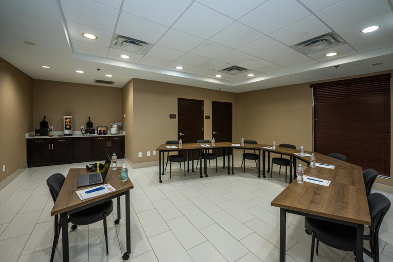 Food & Drinks 5, Comfort Suites Houston West at Clay Road, Houston