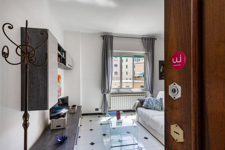 Room 2, La Casa di Pento in Genova, Genova