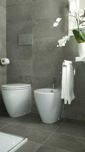 Bathroom 3, Hotel Friuli, Udine