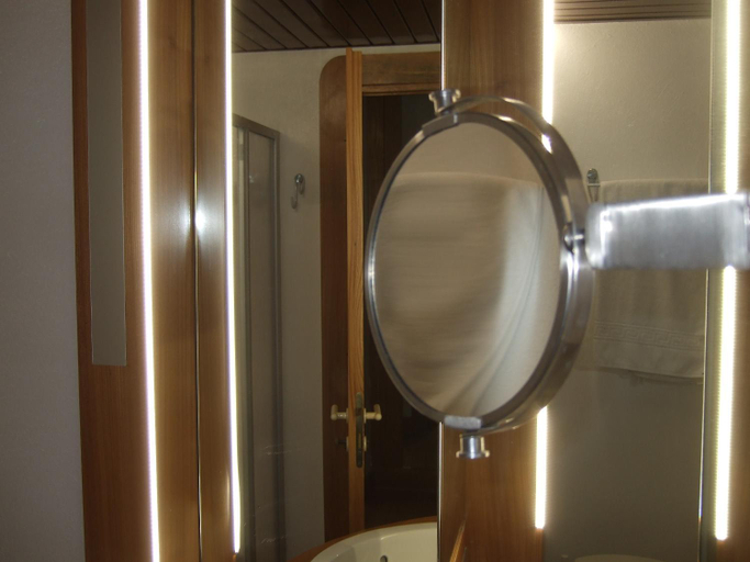 Bathroom 4, Hotel Canturio, Como