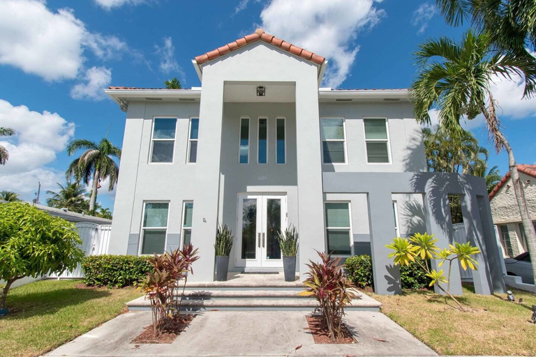 Exterior & Views 2, Dream House 5 Bedroom w/ Amazing Heated Pool, Broward