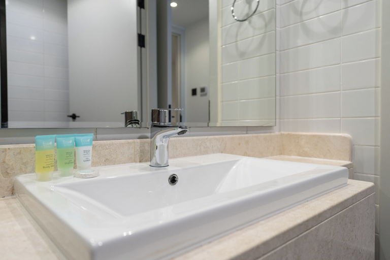 Bathroom 4, NEW Listing Just Renovated Beach Laguna, Ras Al Khaimah