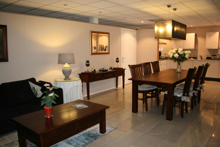 Food & Drinks 5, B&B De Tobbedanser Harlingen, Harlingen
