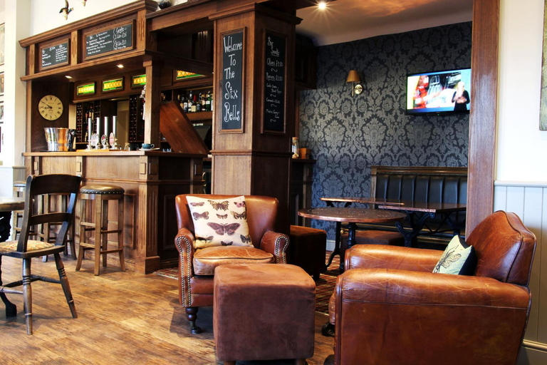 Others 4, The Six Bells, Lincolnshire
