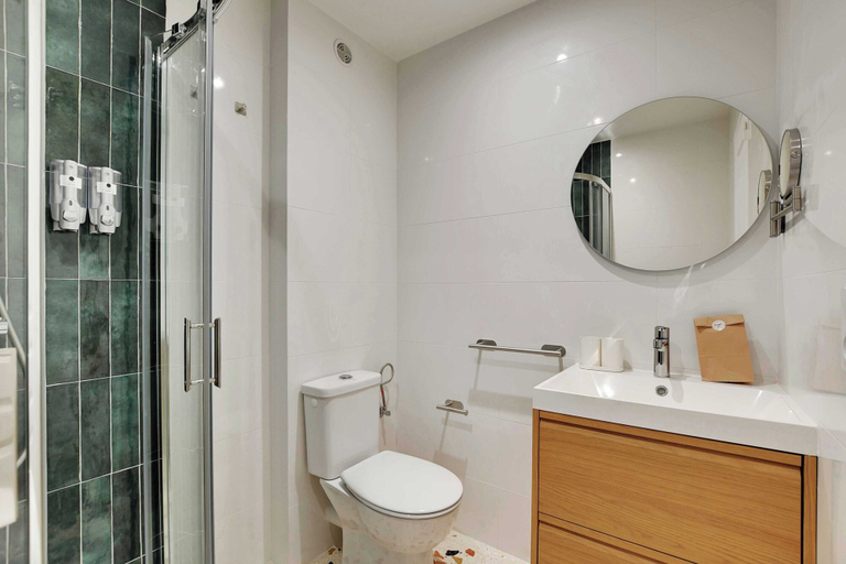 Bathroom 5, Résidence MEUDON, Hauts-de-Seine