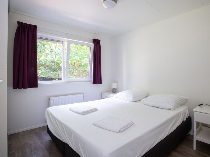 Others 2, Beautiful House With Covered Terrace in Rhenen, Rhenen