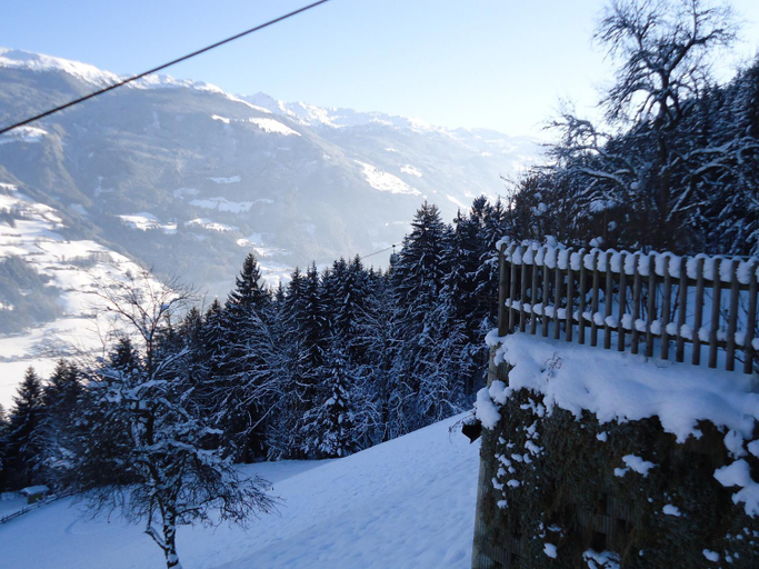 Others 5, Apart bianca Zillertal, Schwaz