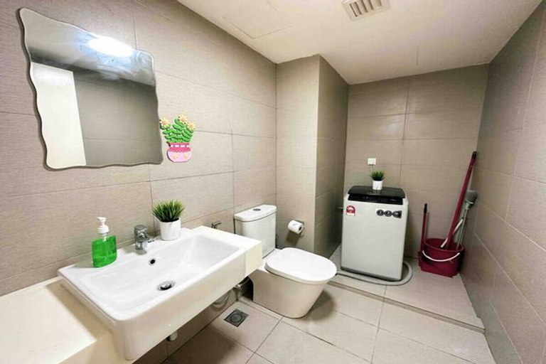 Bathroom 7