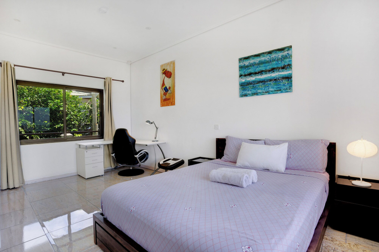 Bedroom 3, Dar and Douce
