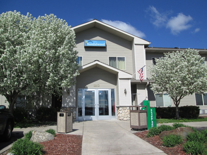 Exterior & Views, Sandalwood Studios & Suites, Scott