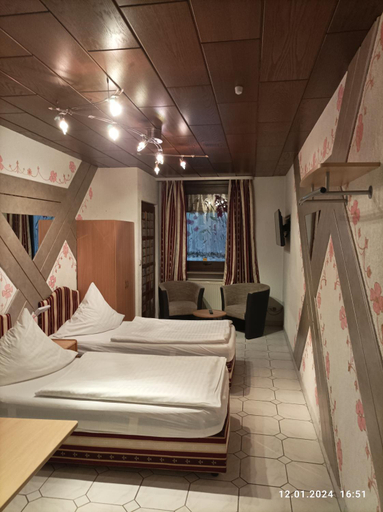 Bedroom 3, Central Hotel, Rhein-Neckar-Kreis