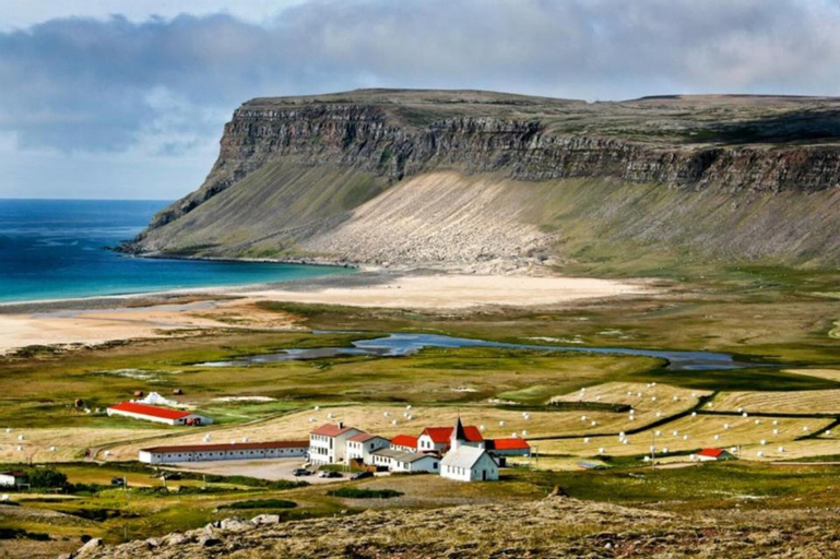 Hotel Breidavik, Vesturbyggð