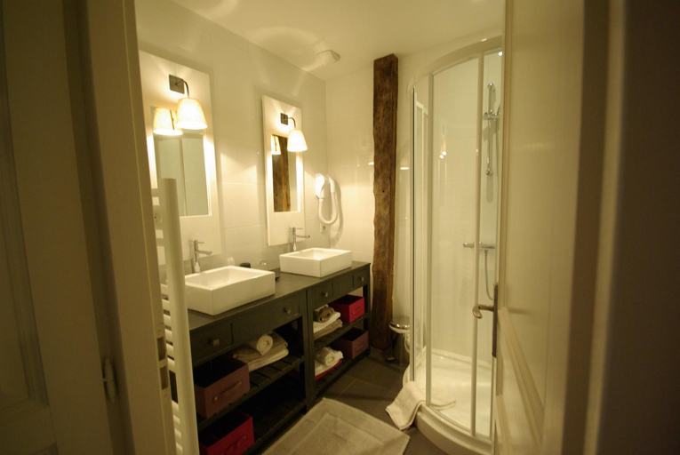 Bathroom 3, Logis Hotel Le Relais du Quercy, Corrèze