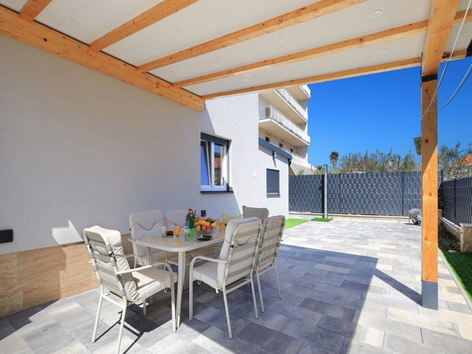 Others 4, Apartment Krempy, Trogir