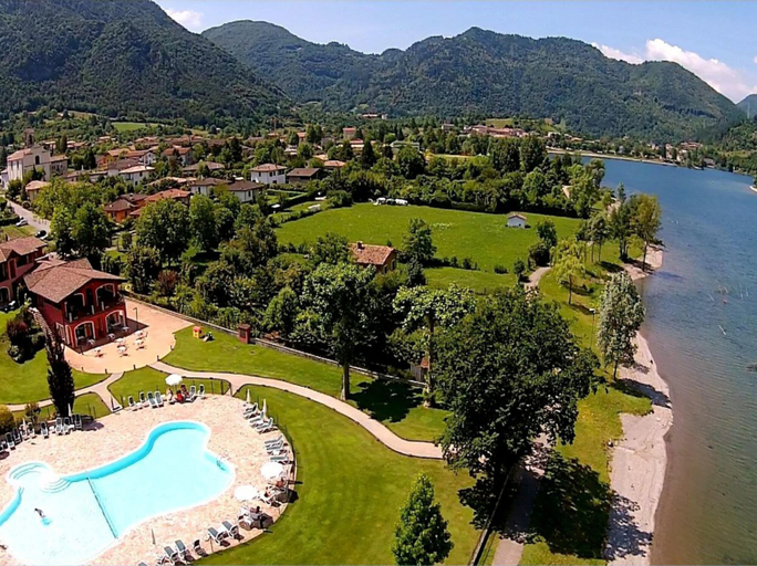 Exterior & Views 1, Apartment on Lake Idro With Pool, Brescia