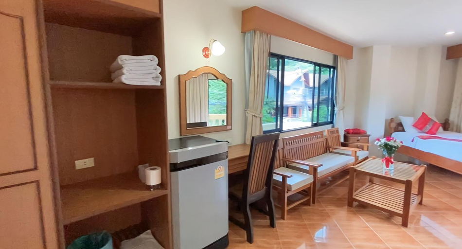 Bedroom 2, Kata View Guesthouse, Pulau Phuket