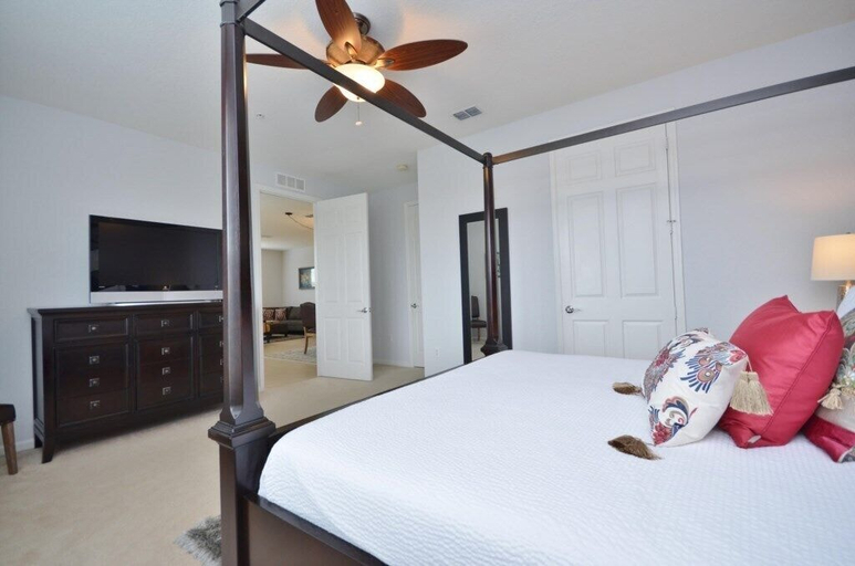 Bedroom 3, Beautiful Modern Condo, Near Parks-2012, Orange