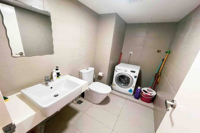 Bathroom 11