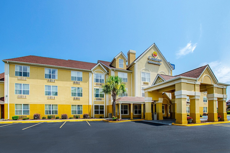 Exterior & Views 2, Comfort Inn & Suites Santee, Orangeburg
