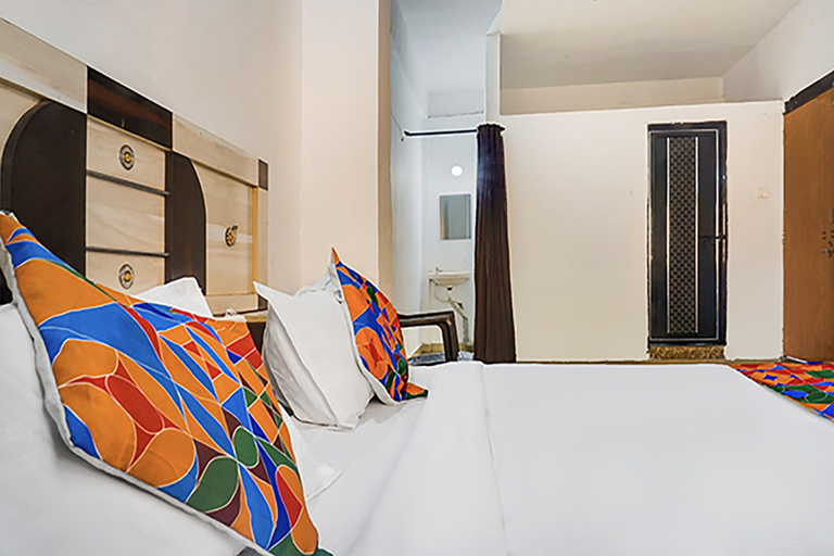 Bedroom 3, FabHotel Galaxy Airport Inn, Pune
